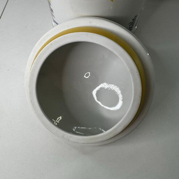 VERY RARE Lenox Carousel Horse Handpainted Porcelain Lidded Canister Cookie 1996 - Picture 4 of 8